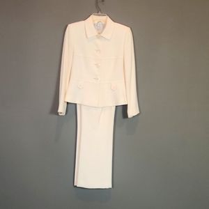 Tahari women's suit, cream